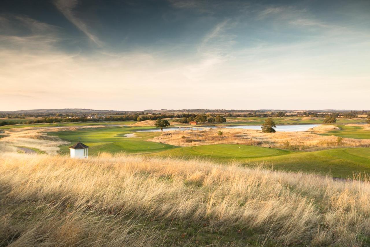 The Oxfordshire Golf & Spa Hotel Thame Exterior photo